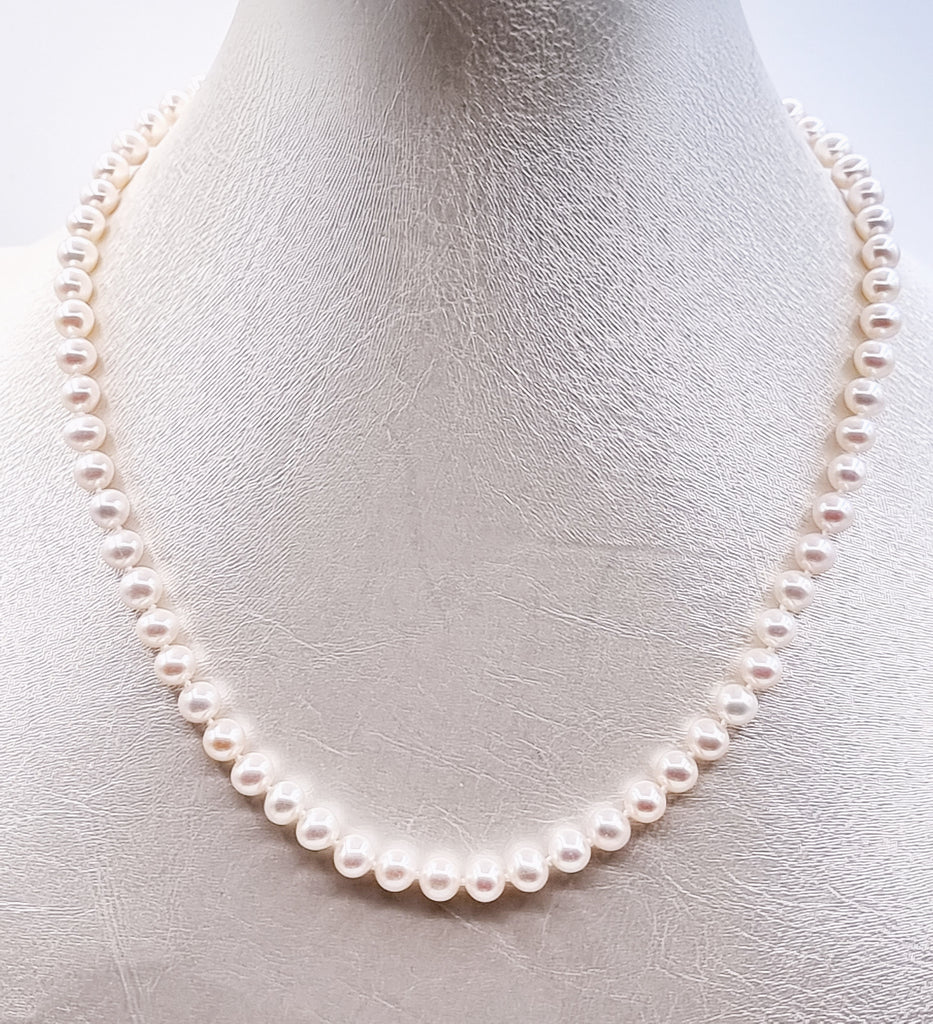 Pearls explained: The Differences Between Natural, Cultured, and Imitation